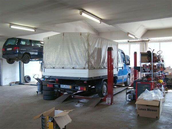 TÜV und AU TÜV und AU